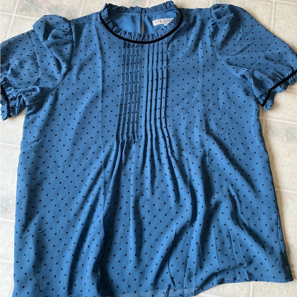 Loft Flocked Blue Short‎ Puffed Sleeve Blouse Pleated Front velvet band trim
